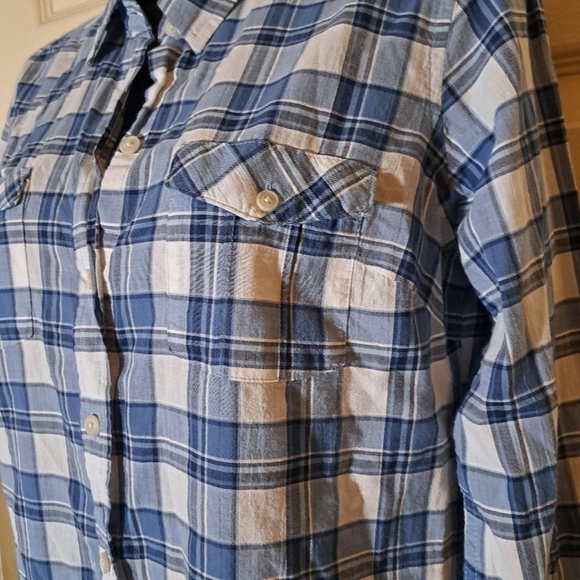 Eddie Bauer button up plaid Blouse size small - Picture 2 of 6